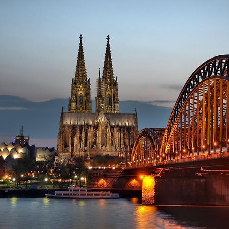 Hotel Moji Koeln Sieversstrasse Luaran gambar