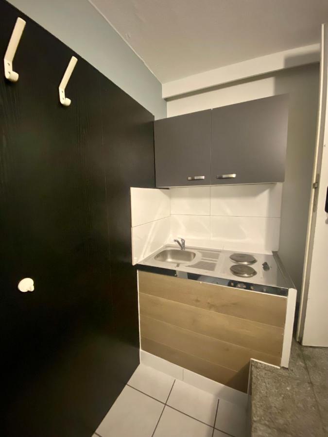Hotel Moji Koeln Sieversstrasse Luaran gambar