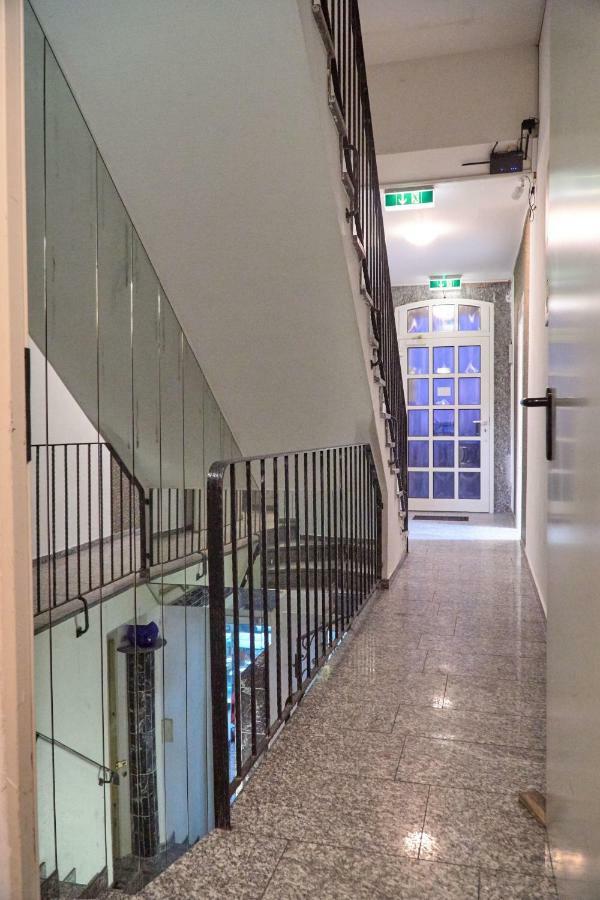 Hotel Moji Koeln Sieversstrasse Luaran gambar